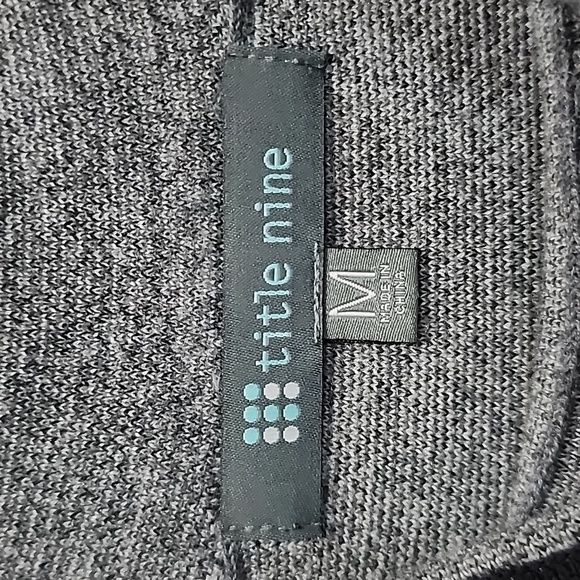 Title Nine Extra Fine Merino wool blend Brazen Tunic sweater dress size  M - Picture 2 of 4